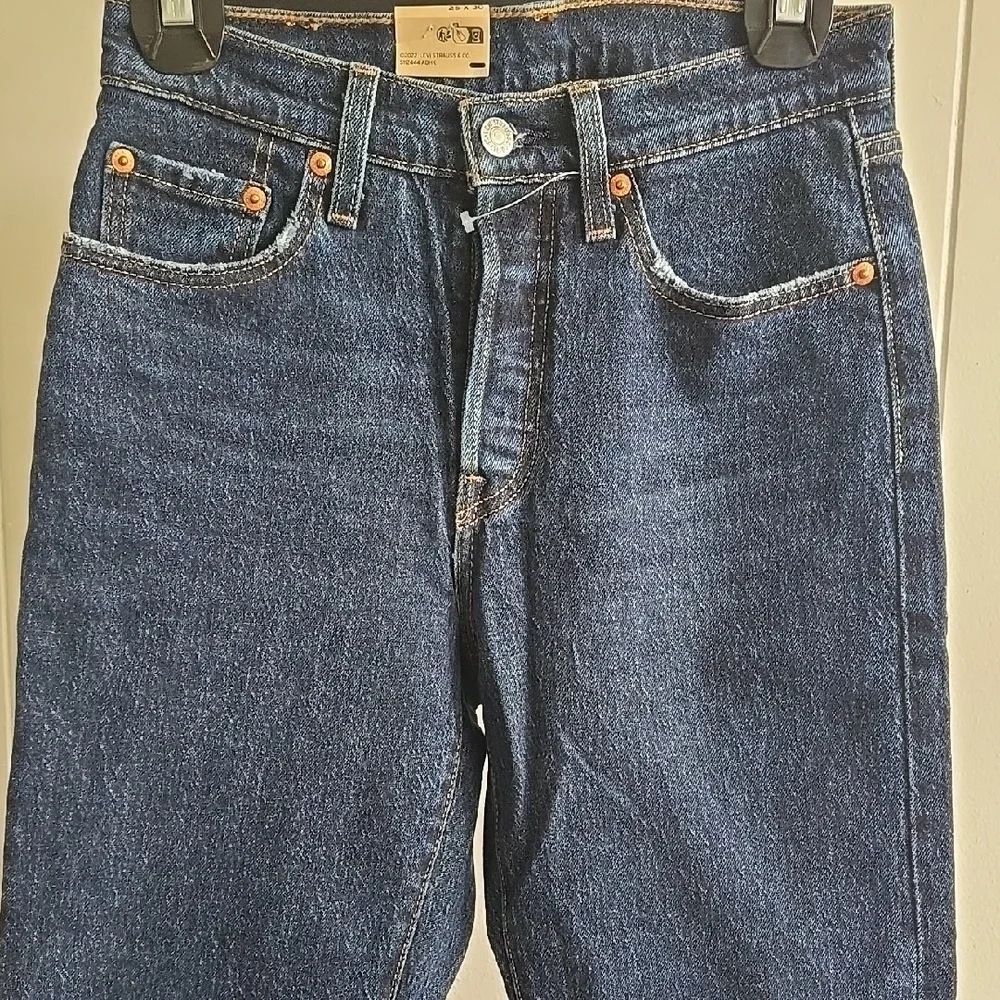 501 Levi's Classic Indigo Jeans